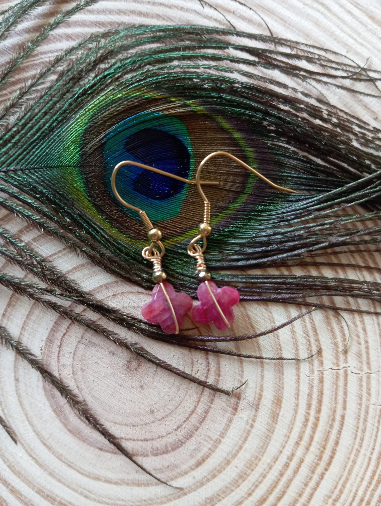 Boucles d'oreilles trèfle rubis